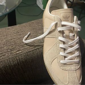 11.5 size - great condition Vintage BW Sport GATs Sneakers Adidas